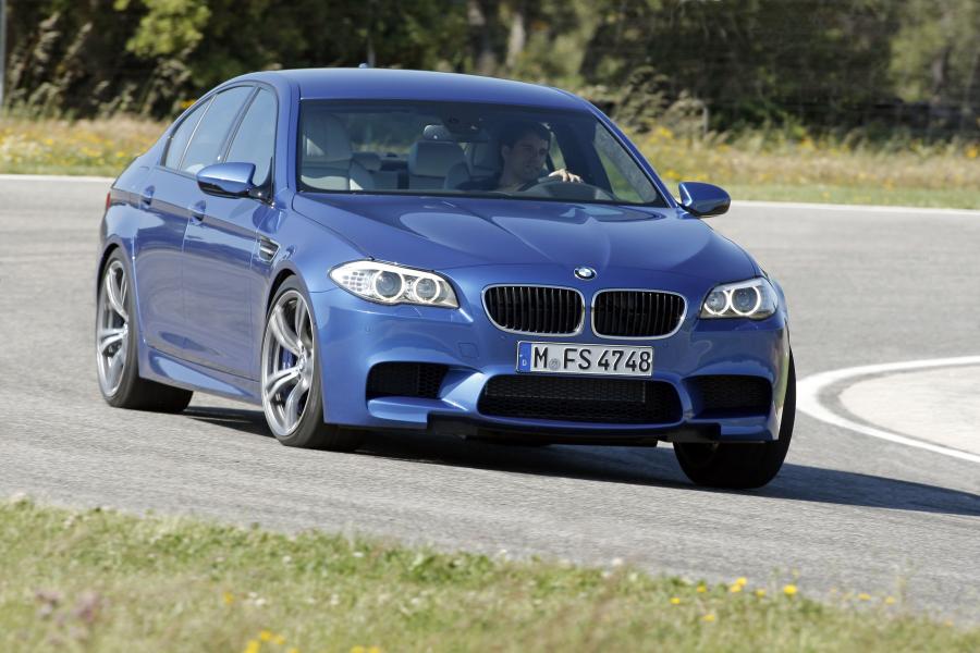  BMW M5 2011 года  (фото 239 из 344)